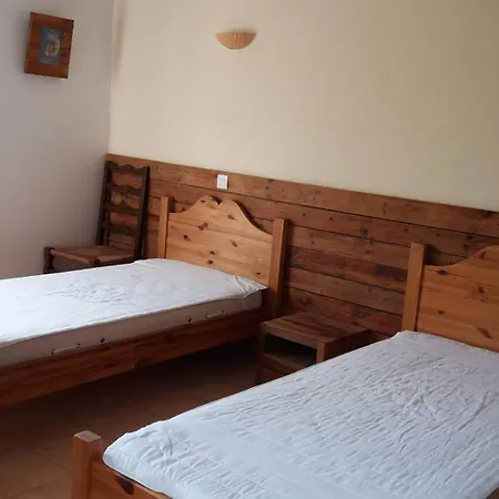 La Remise 6 Pers. Du Samedi Au Samedi Holiday home Saint-Privat (Herault)